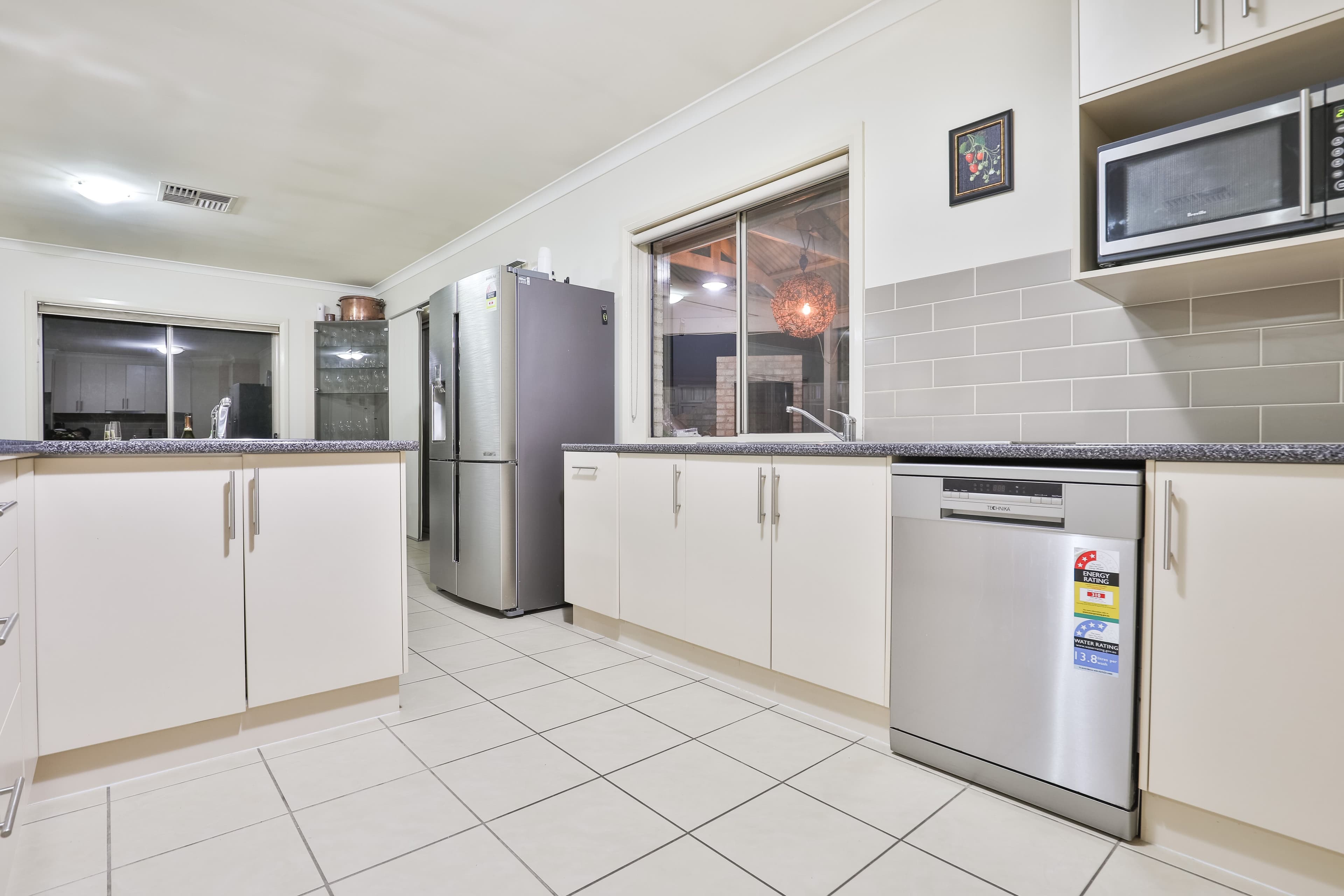 5 Spitfire Court, Mildura VIC 3500, Mildura - Thumbnail 7