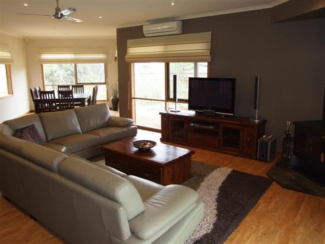 6  Rita Avenue, COWES VIC 3922, Cowes - Thumbnail 3