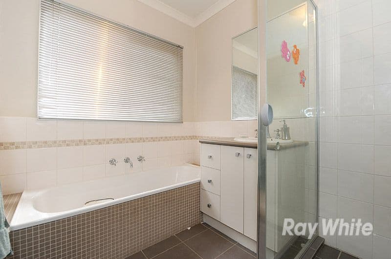 24 Park Boulevard, PAKENHAM VIC 3810, Pakenham - Thumbnail 6