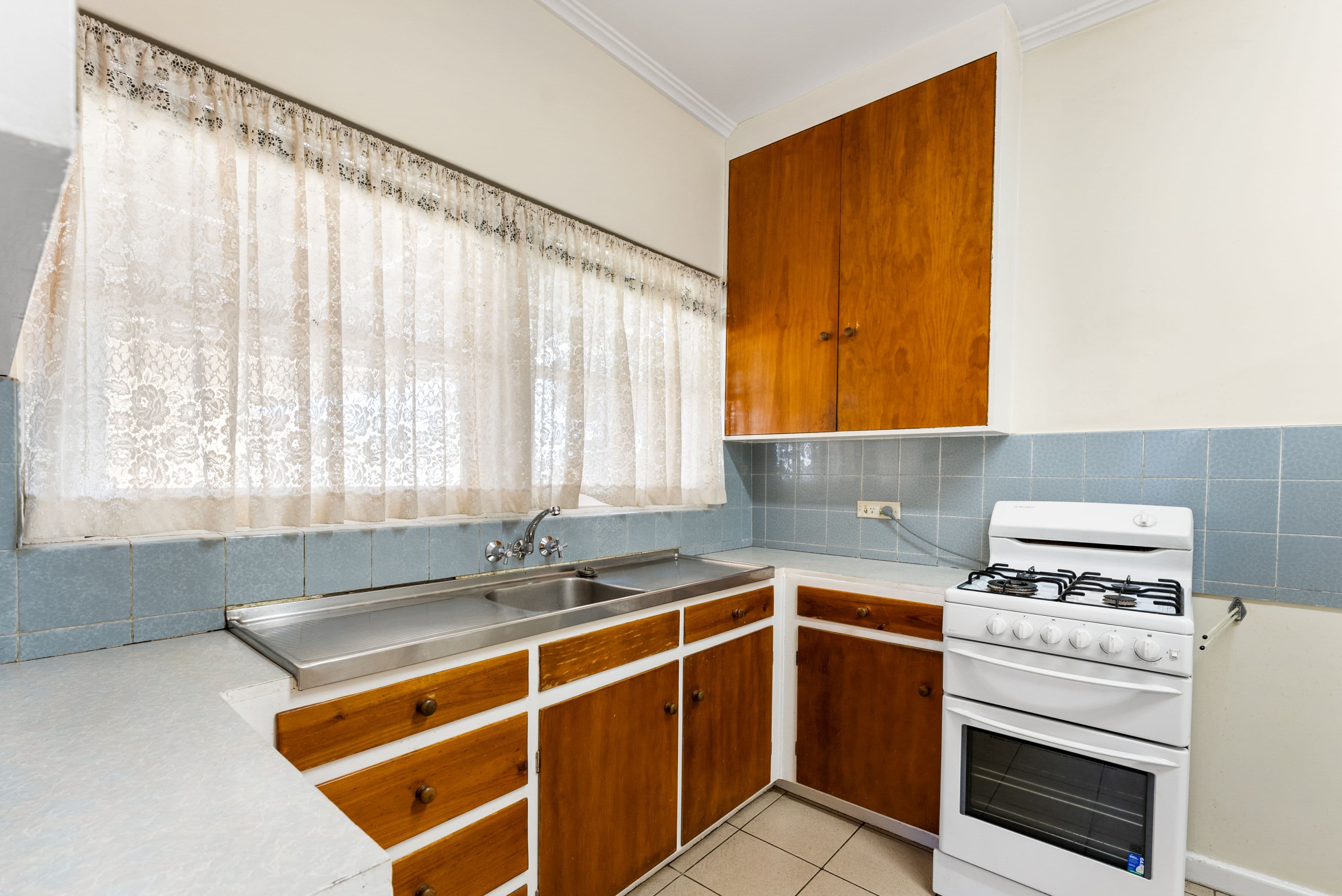 11 Young Street, Findon SA 5023, Findon - Thumbnail 6