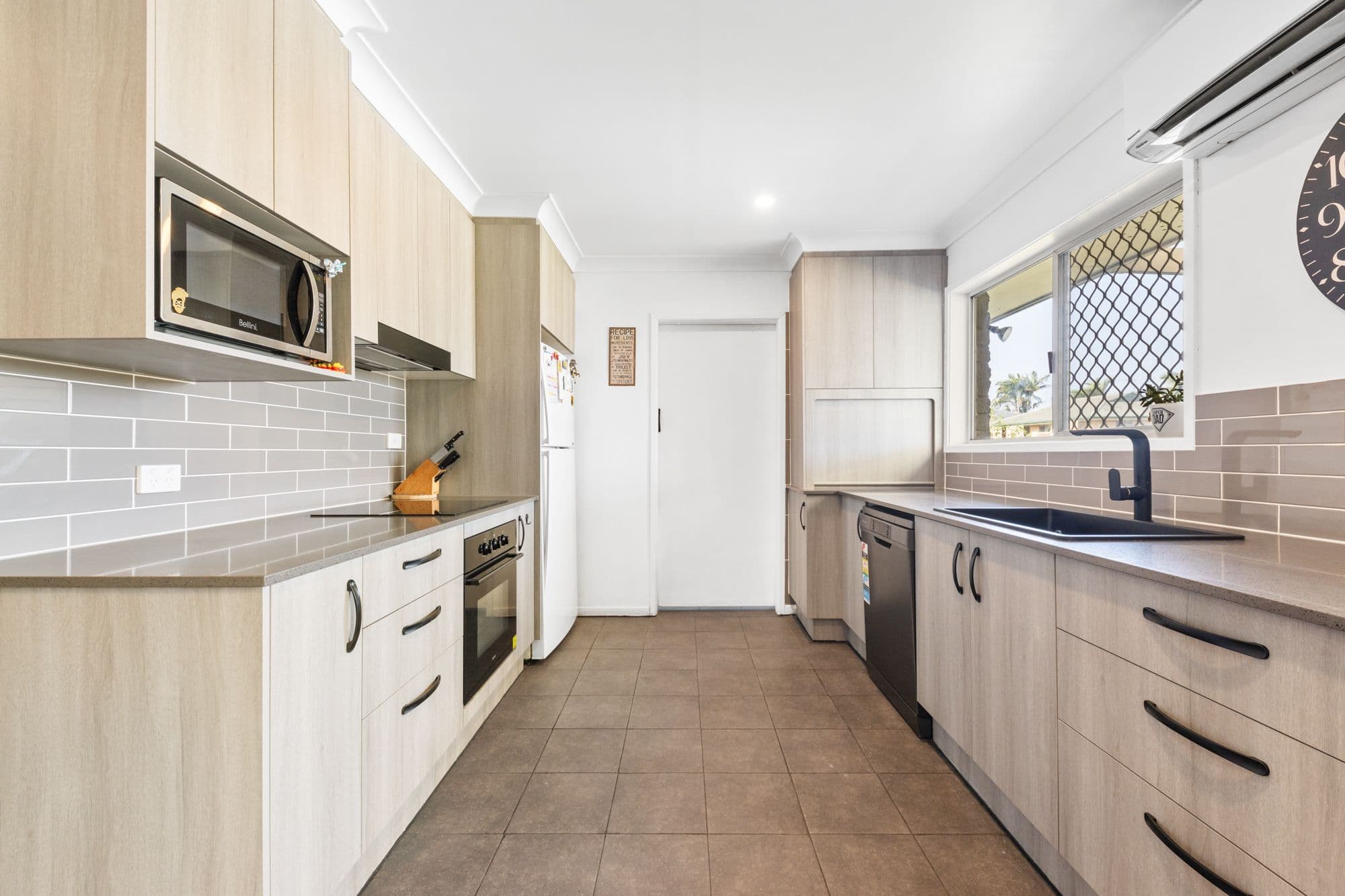 505 Creek Road, Mansfield QLD 4122, Mansfield - Thumbnail 4