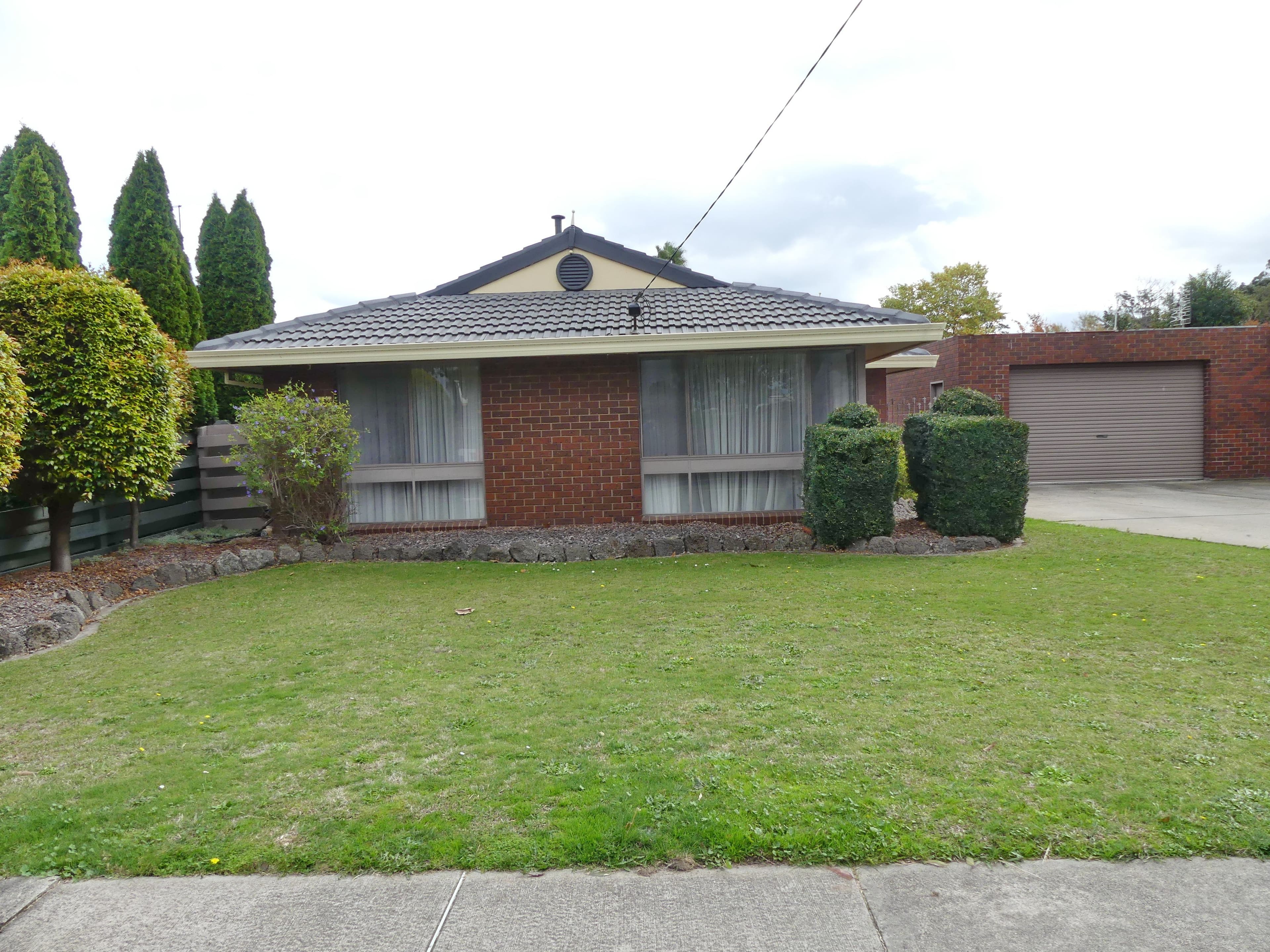 73 Grubb Avenue, Traralgon VIC 3844, Traralgon - Thumbnail 2