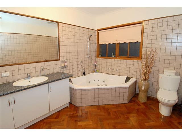 13 Bolton Court, GREENVALE VIC 3059, Greenvale - Thumbnail 8