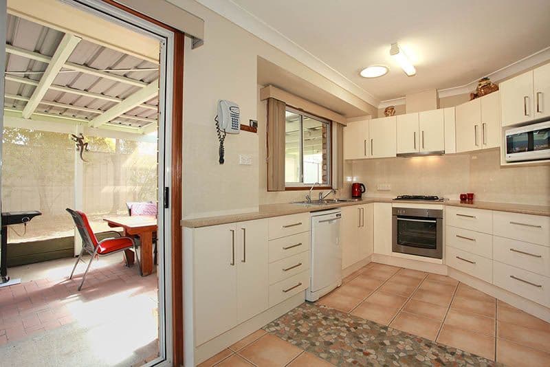 19 Bolan Court, CRESTMEAD QLD 4132, Crestmead - Thumbnail 2