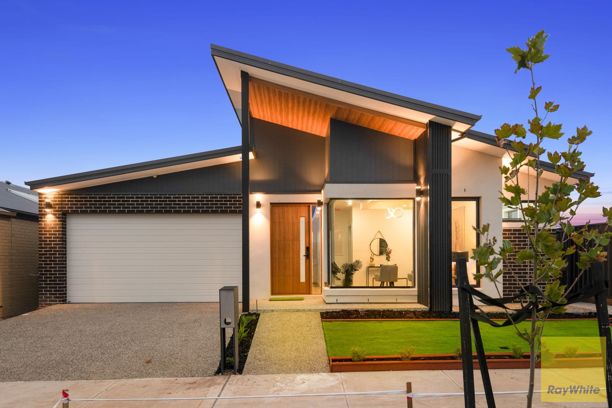 7 Kelmscott Way, Werribee VIC 3030, Werribee - Image 1
