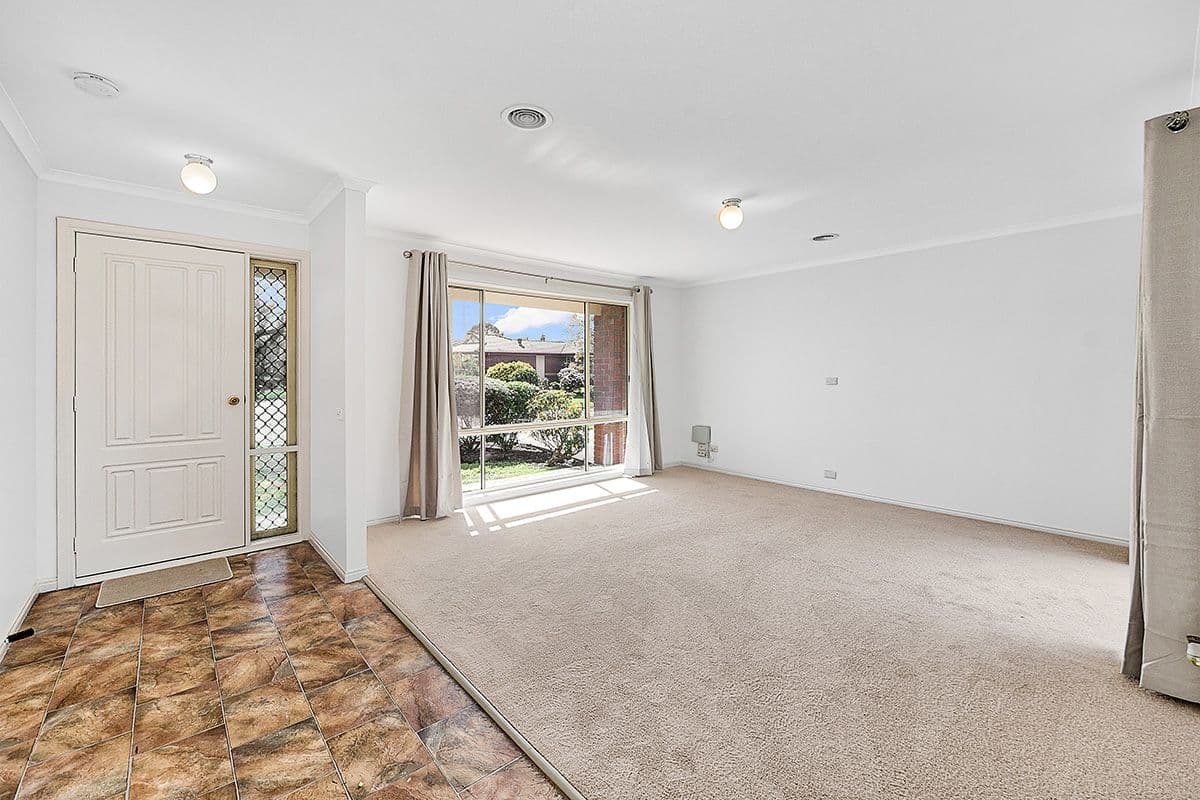 8 Rimes Close, Cranbourne West VIC 3977, Cranbourne West - Thumbnail 3