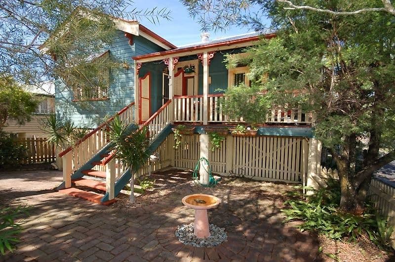 33 Sixth Avenue, KEDRON QLD 4031, Kedron - Image 1