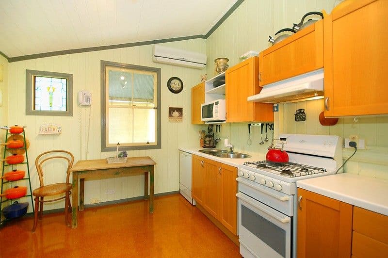 33 Sixth Avenue, KEDRON QLD 4031, Kedron - Thumbnail 5
