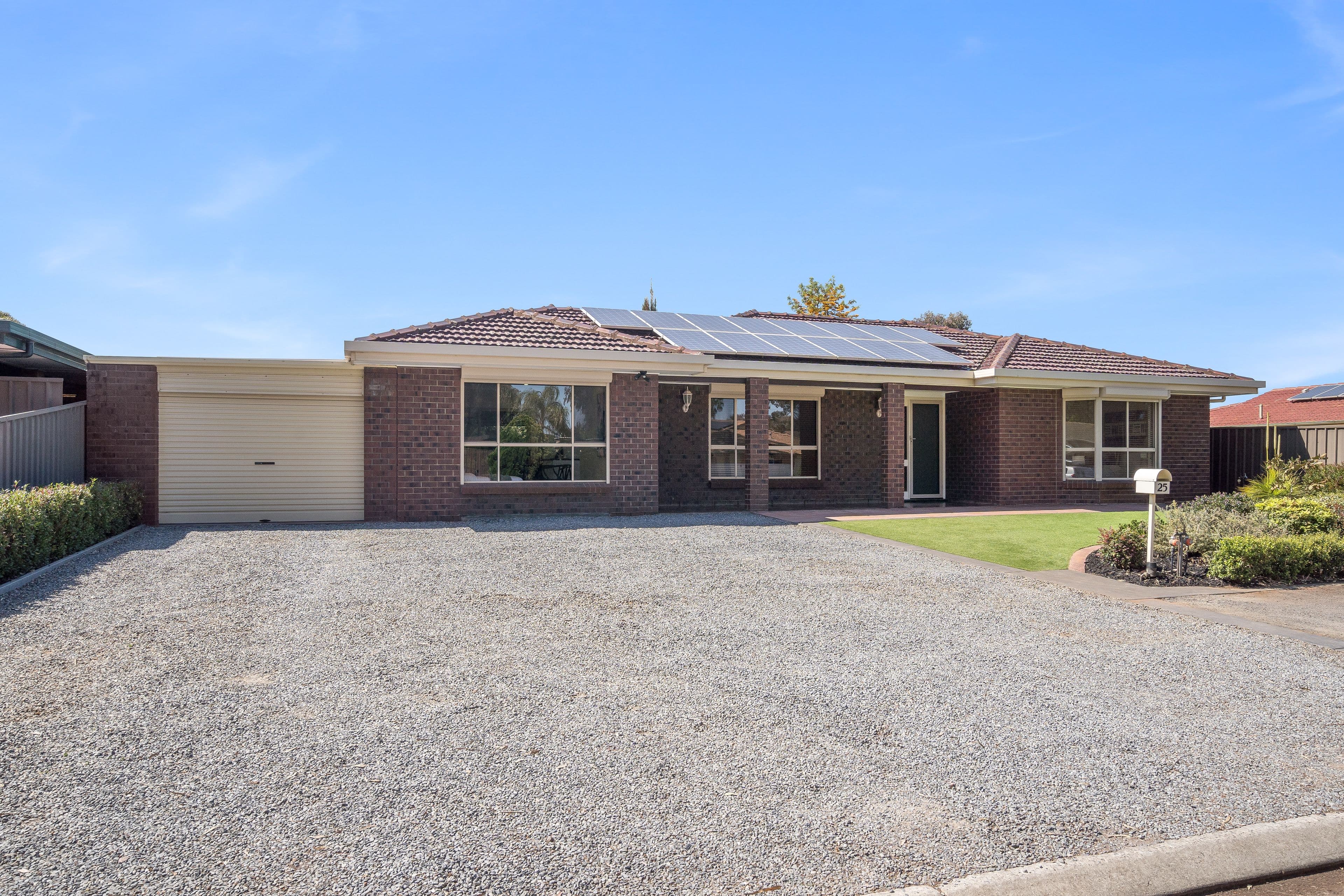 25 Camelia Drive, Parafield Gardens SA 5107, Parafield Gardens - Thumbnail 2