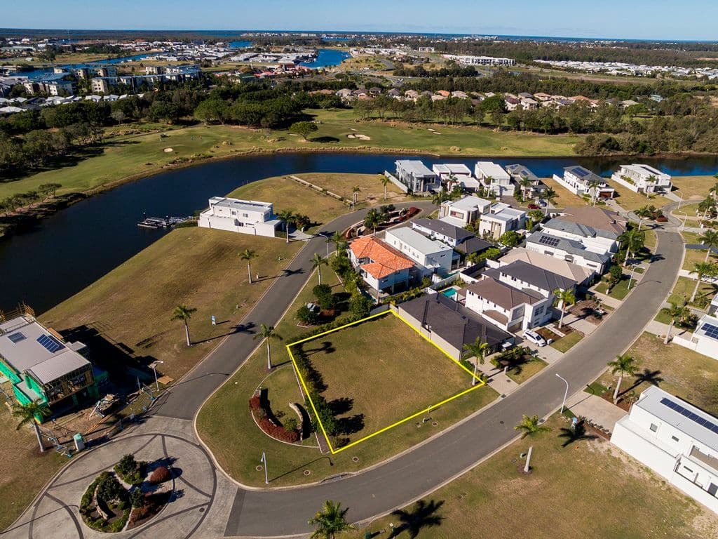 7687 Fairway Boulevard, Hope Island QLD 4212, Hope Island - Thumbnail 2