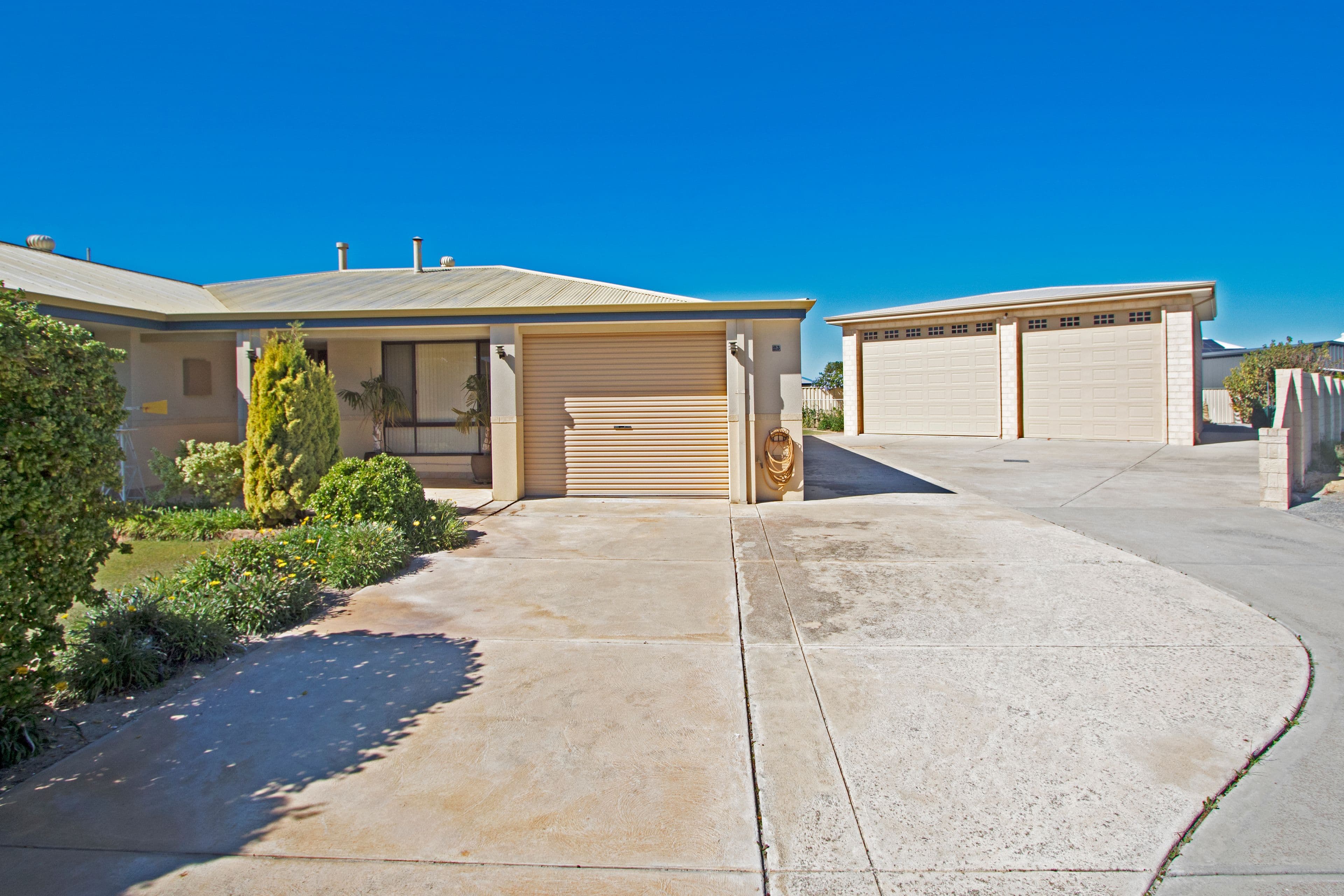 23 Coubrough Place, Jurien Bay WA 6516, Jurien Bay - Thumbnail 3