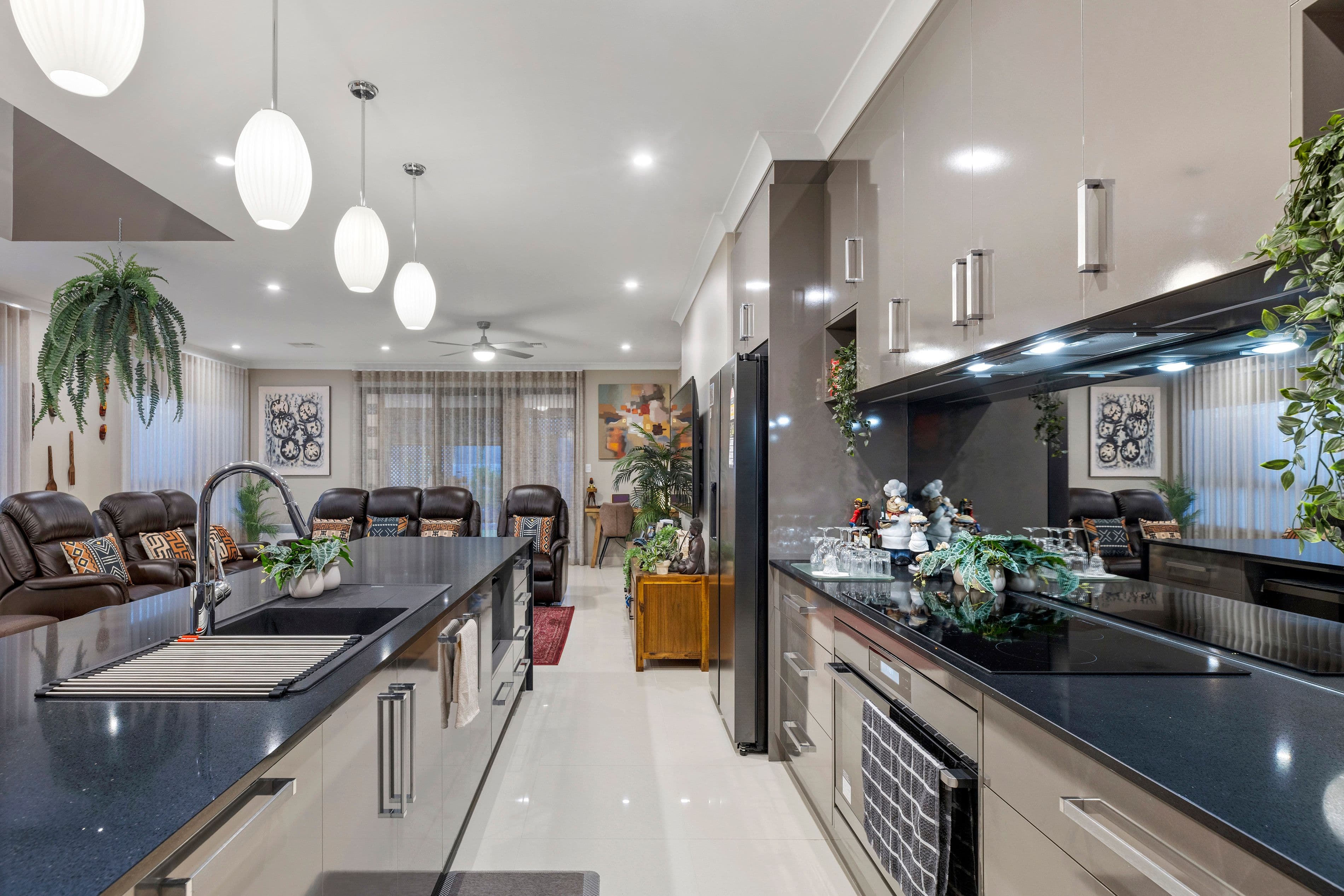 21 Carolan Crescent, Valley View SA 5093, Valley View - Image 1