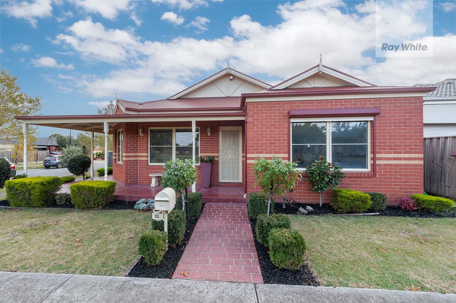 35 Bellfield Drive, Craigieburn VIC 3064, Craigieburn - Image 1