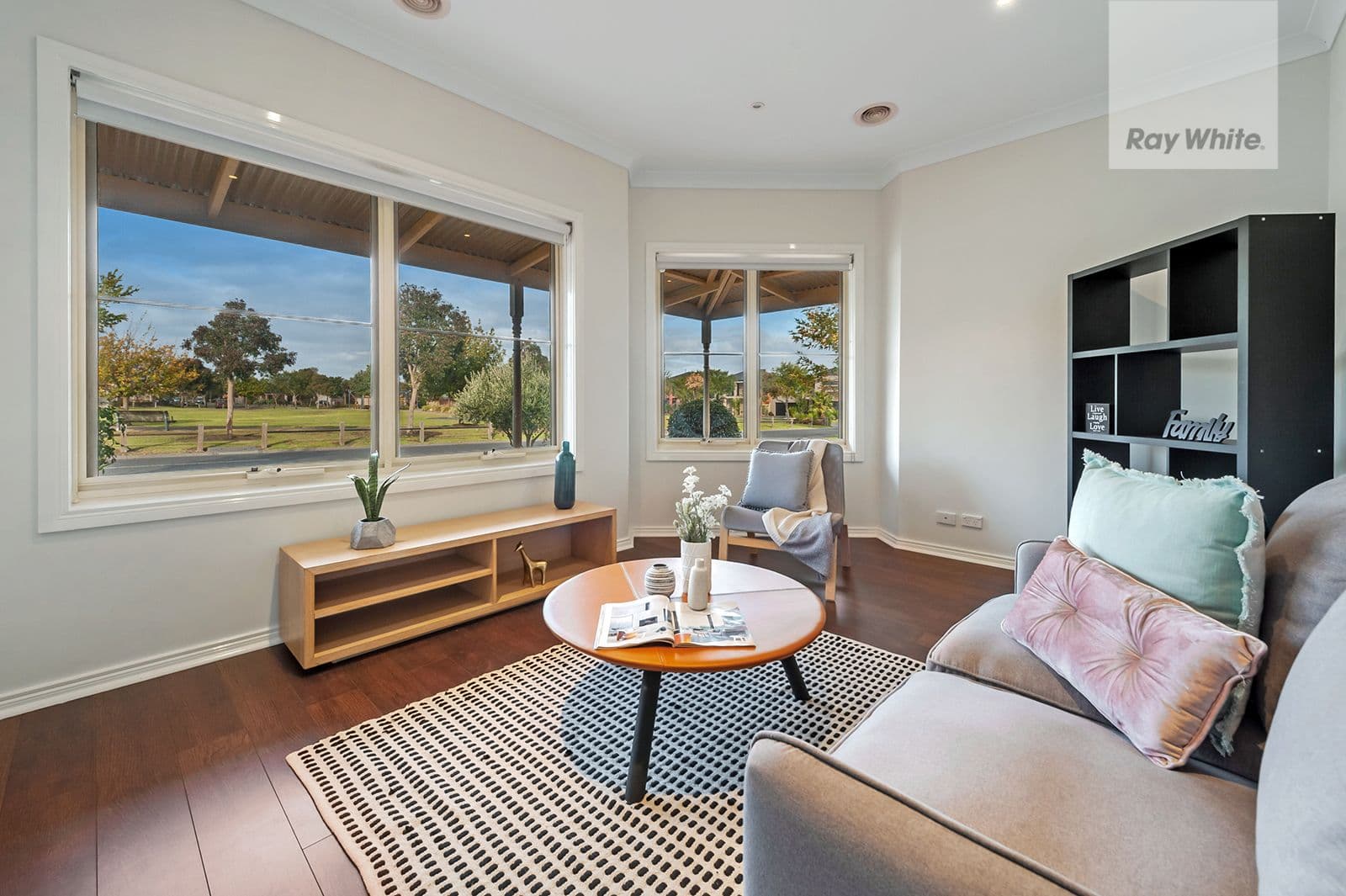 35 Bellfield Drive, Craigieburn VIC 3064, Craigieburn - Thumbnail 3