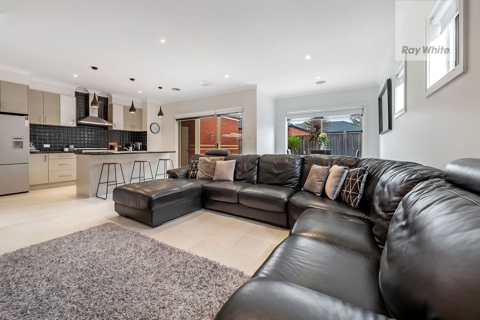 35 Bellfield Drive, Craigieburn VIC 3064, Craigieburn - Thumbnail 6