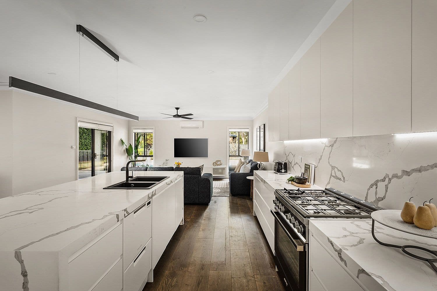 6 Ridgecrop Drive, Castle Hill NSW 2154, Castle Hill - Thumbnail 4