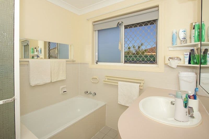 176 Oxley Drive, COOMBABAH QLD 4216, Coombabah - Thumbnail 6