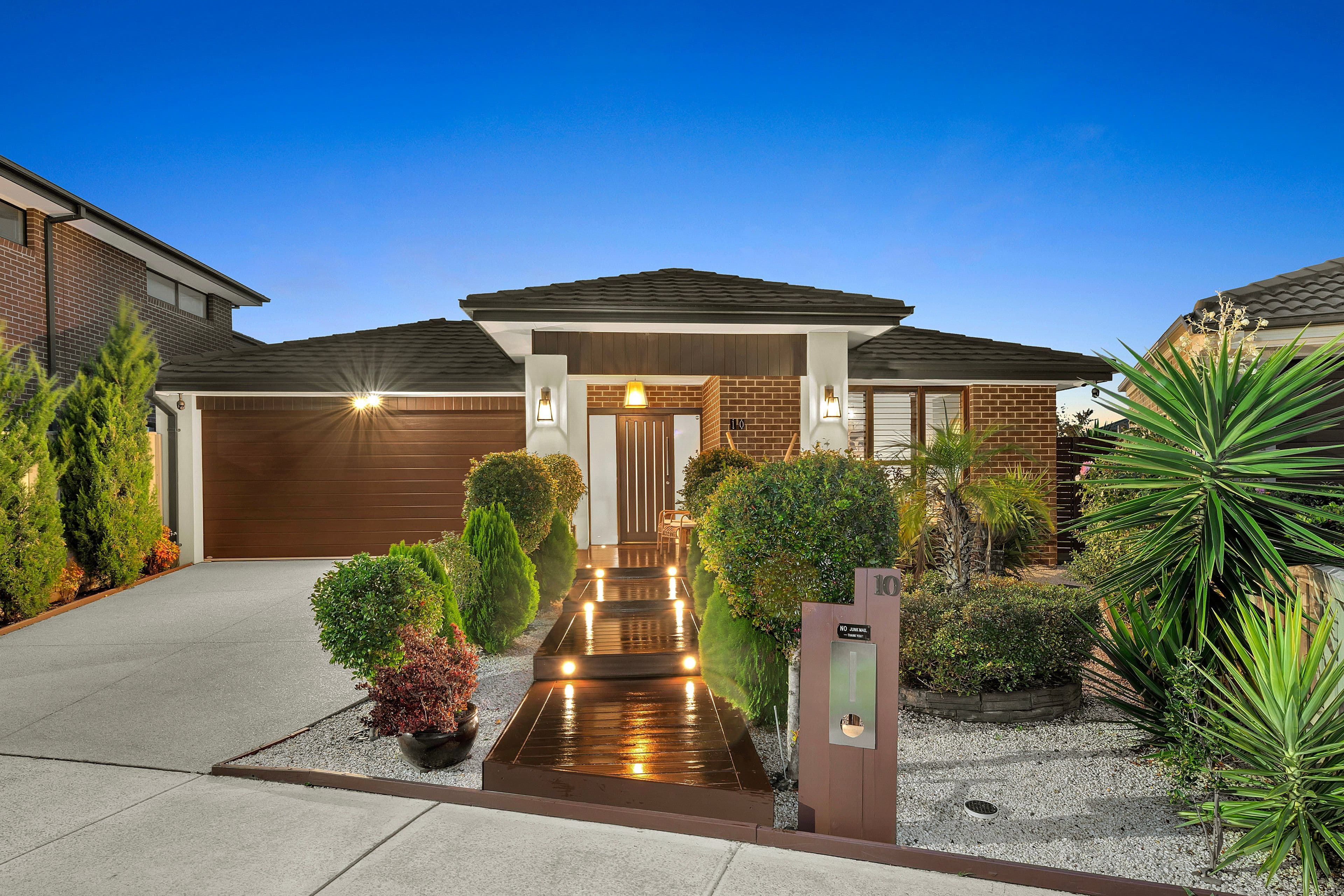 10 Gerbera Way, Lyndhurst VIC 3975, Lyndhurst - Image 1