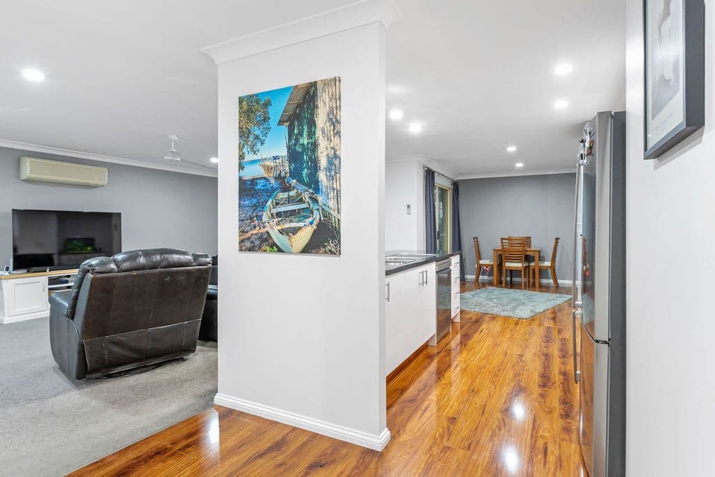 20 Faircloth Street, Springfield QLD 4300, Springfield - Thumbnail 4