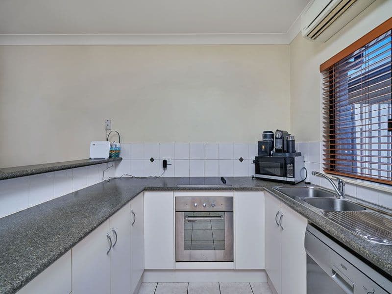 190 Irene Street, Mooroobool QLD 4870, Blackett - Thumbnail 2