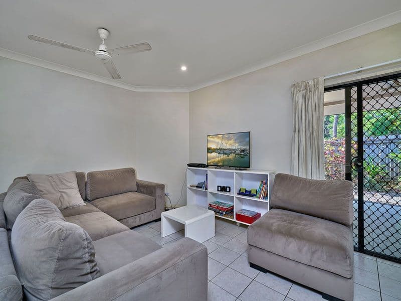 190 Irene Street, Mooroobool QLD 4870, Blackett - Thumbnail 4