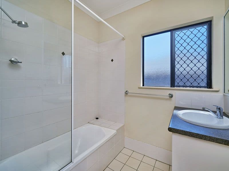190 Irene Street, Mooroobool QLD 4870, Blackett - Thumbnail 6