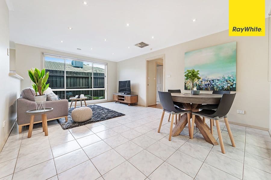 10 Sheridan Way, Roxburgh Park VIC 3064, Roxburgh Park - Thumbnail 3