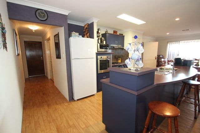 10 Greenwich Gardens, BERTRAM WA 6167, Bertram - Thumbnail 6