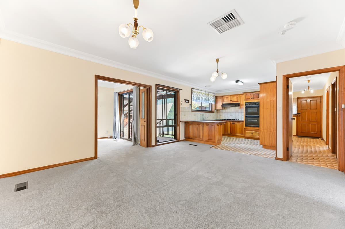 27 Trentwood Road, Narre Warren VIC 3805, Narre Warren - Thumbnail 4