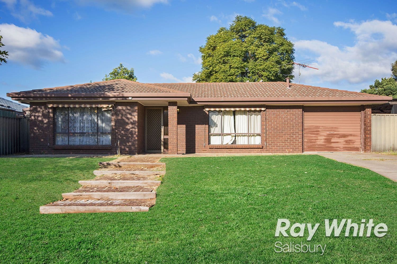 25 Pinda Court, Craigmore SA 5114, Craigmore - Image 1