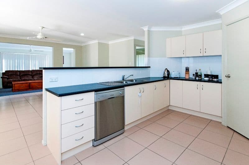 44 Eric Street, BLACKSTONE QLD 4304, Blackstone - Thumbnail 6