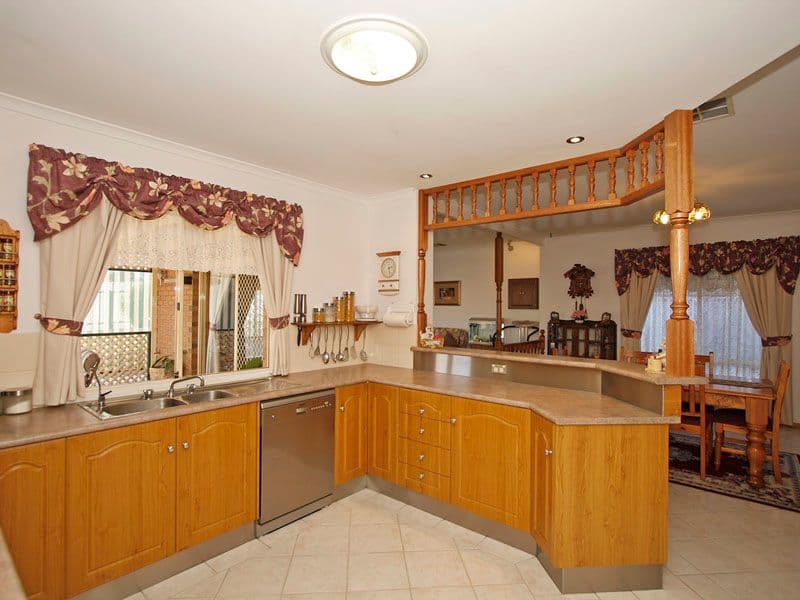 9 Deane Avenue, NOARLUNGA DOWNS SA 5168, Noarlunga Downs - Thumbnail 6