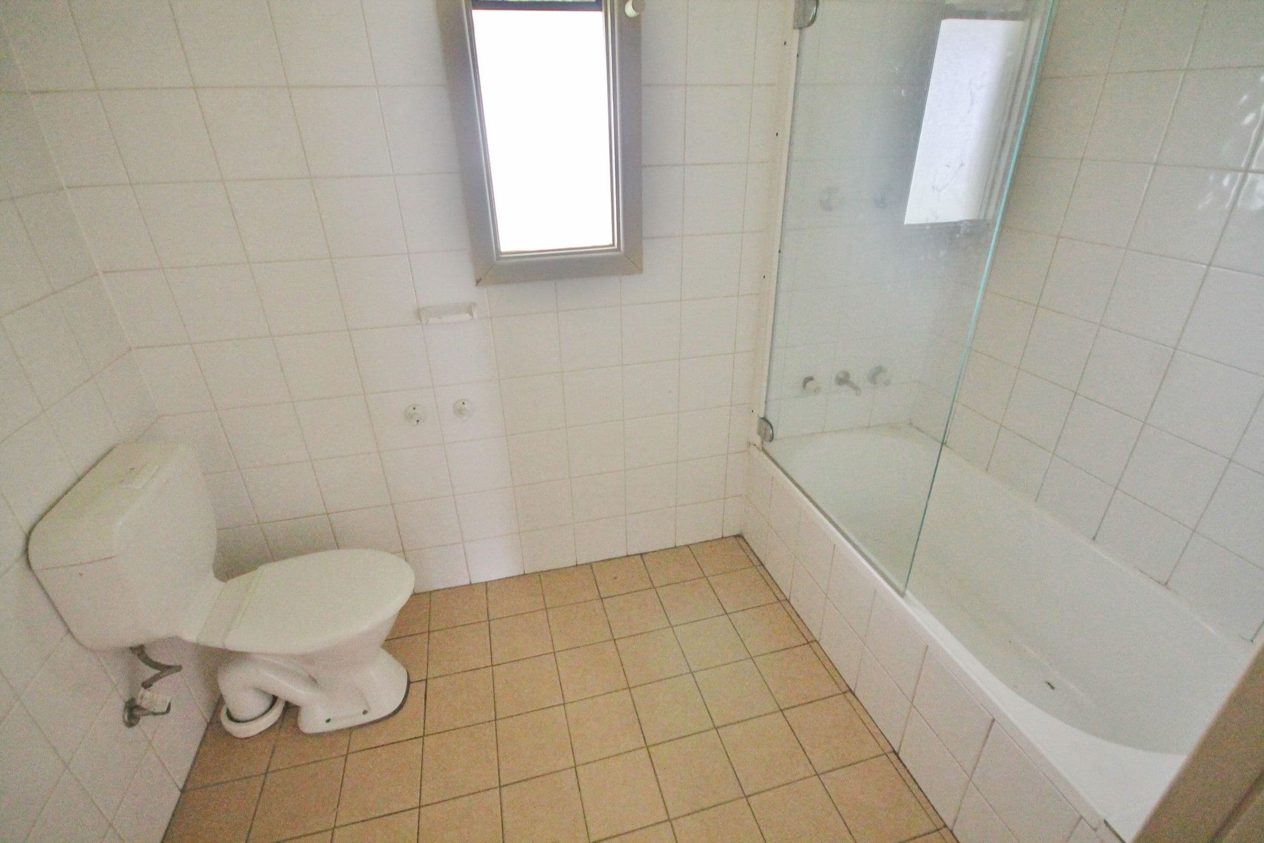 4 Whiteman Avenue, Young - Thumbnail 4