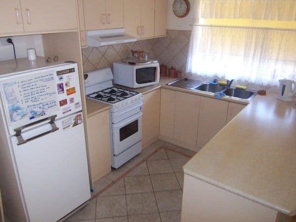 23 McCormicks Road, CARRUM DOWNS VIC 3201, Carrum Downs - Thumbnail 4