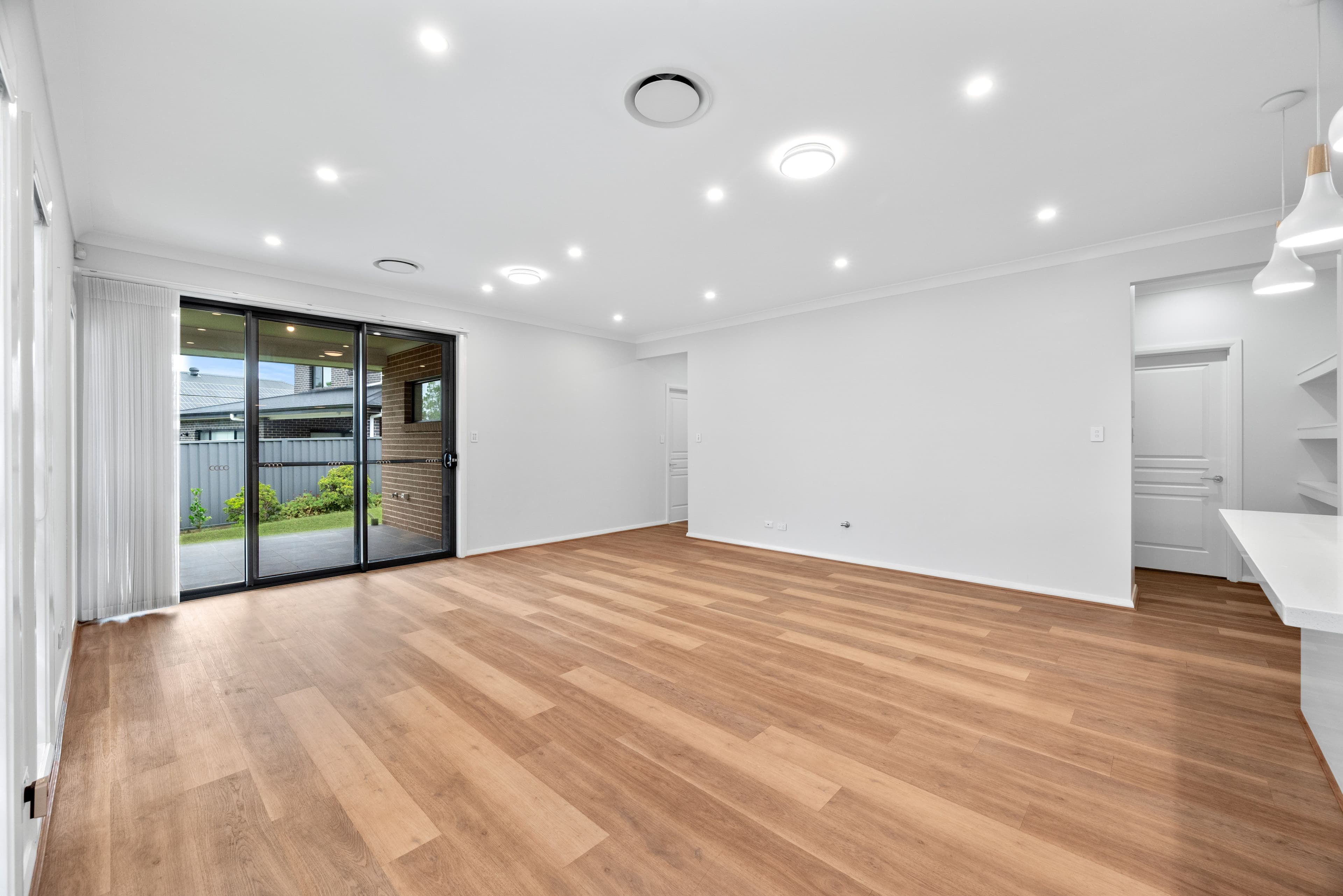 62 Mulholland Avenue, Campbelltown NSW 2560, Campbelltown - Thumbnail 5