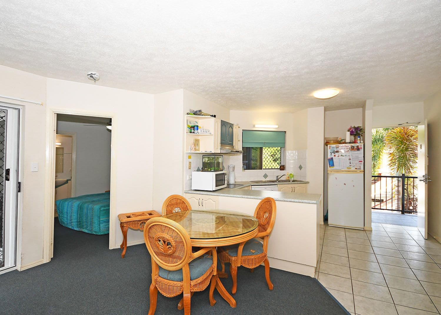 396 Charlton Esplanade, Torquay QLD 4655, Torquay - Thumbnail 4