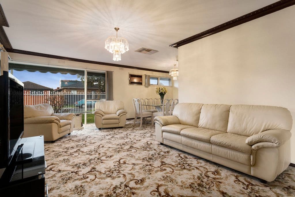 24 Locharn Crescent, Keysborough VIC 3173, Keysborough - Thumbnail 2