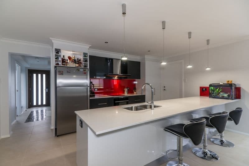 74 William Maker Drive, Orange - Thumbnail 5