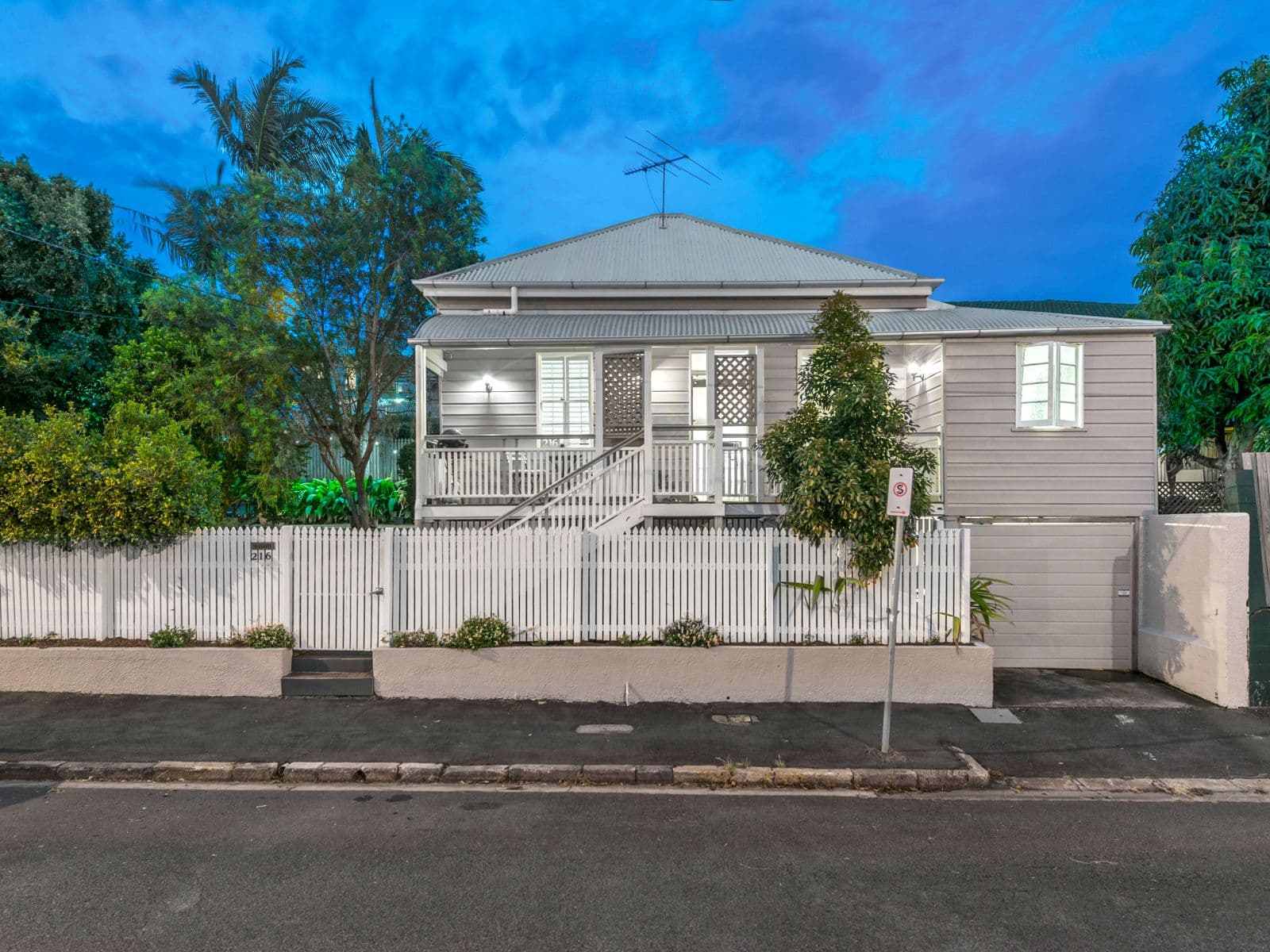216 Water Street, Spring Hill QLD 4000, Spring Hill - Image 1