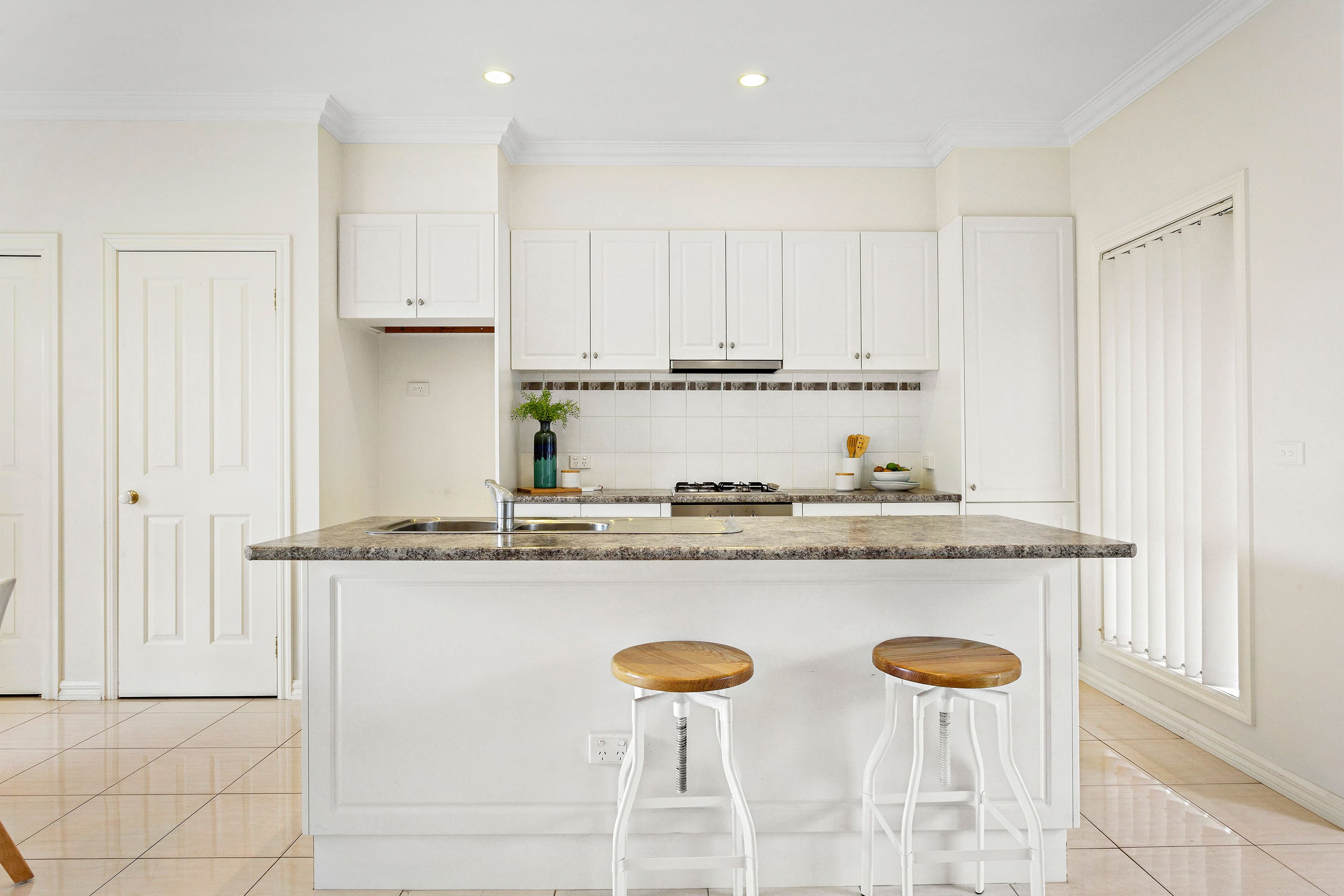 68 Waverley Road, Chadstone VIC 3148, Chadstone - Thumbnail 3