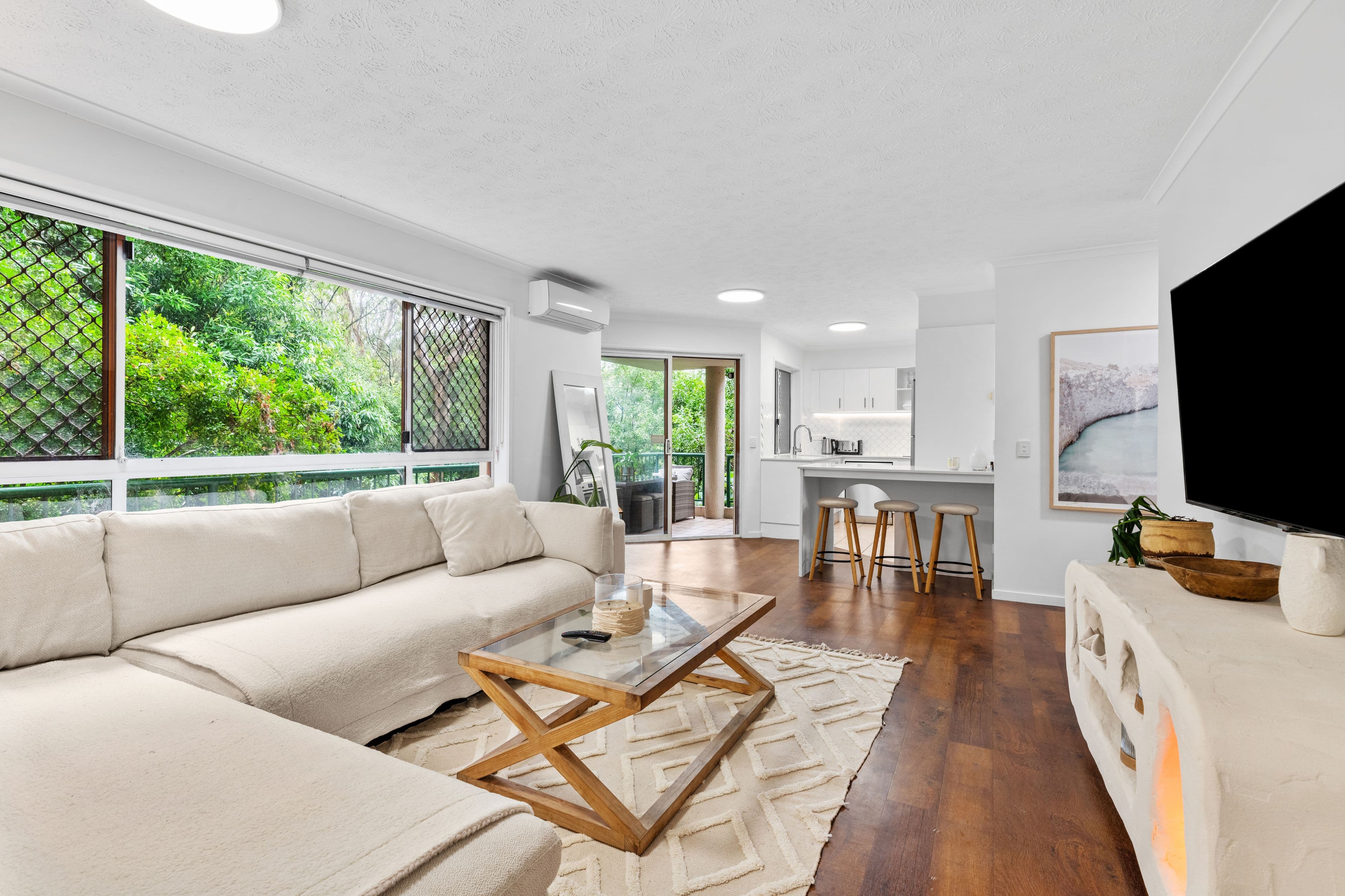 1 Burrabee Street, Burleigh Heads QLD 4220, Burleigh Heads - Thumbnail 2