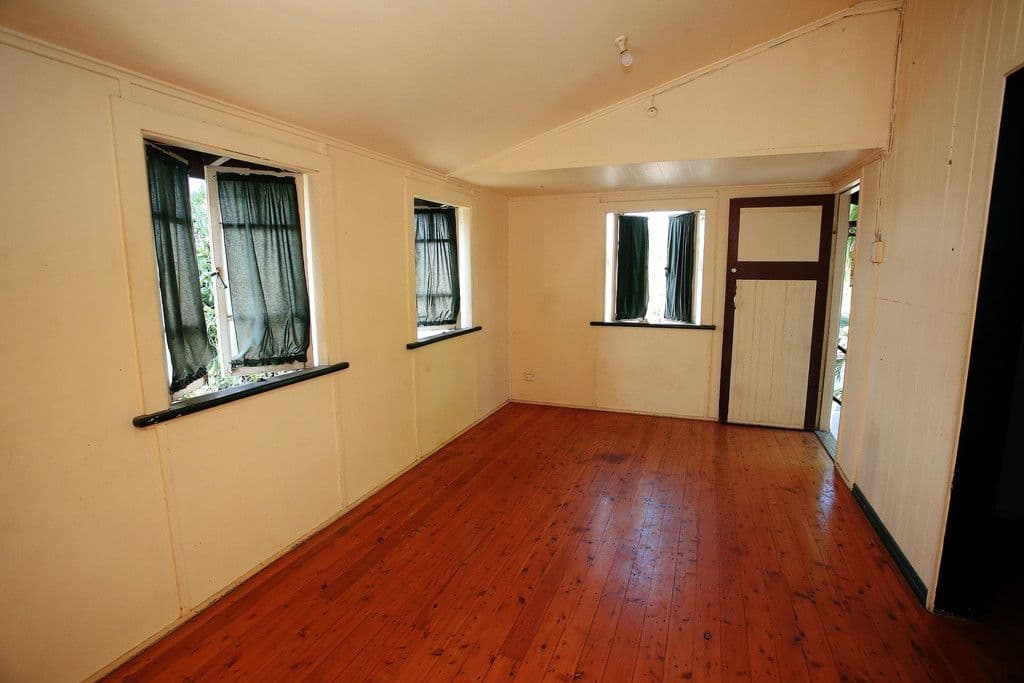 18 Abbott Street, Oonoonba QLD 4811, Oonoonba - Thumbnail 3