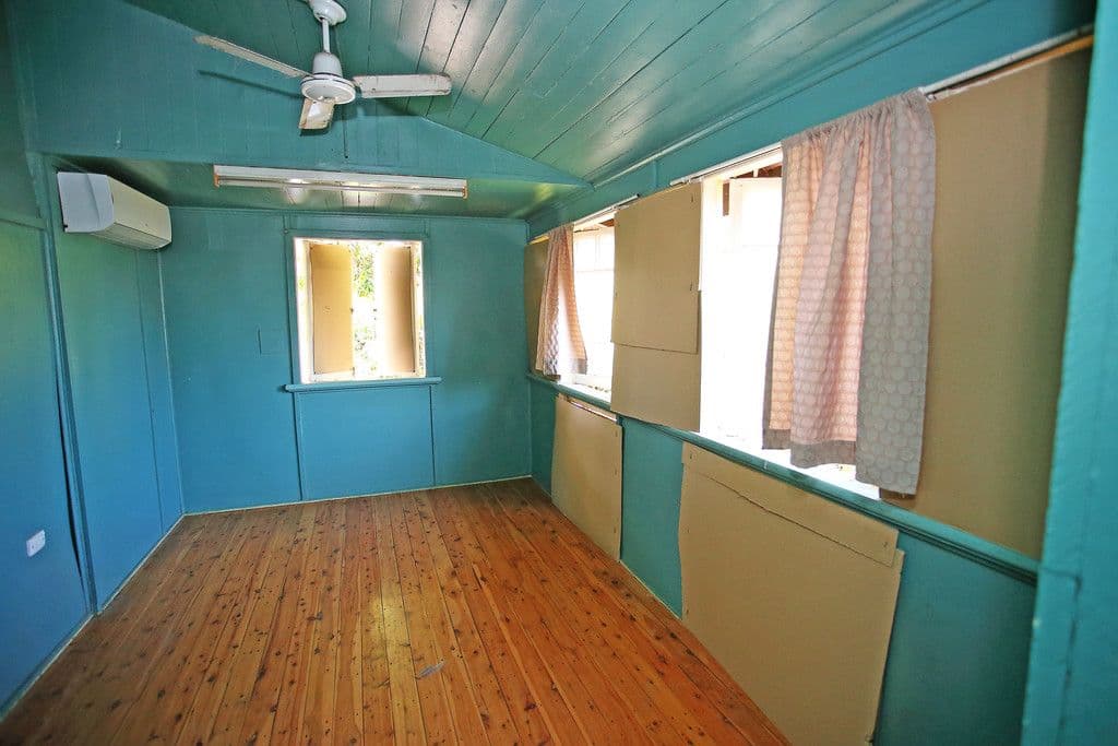 18 Abbott Street, Oonoonba QLD 4811, Oonoonba - Thumbnail 5