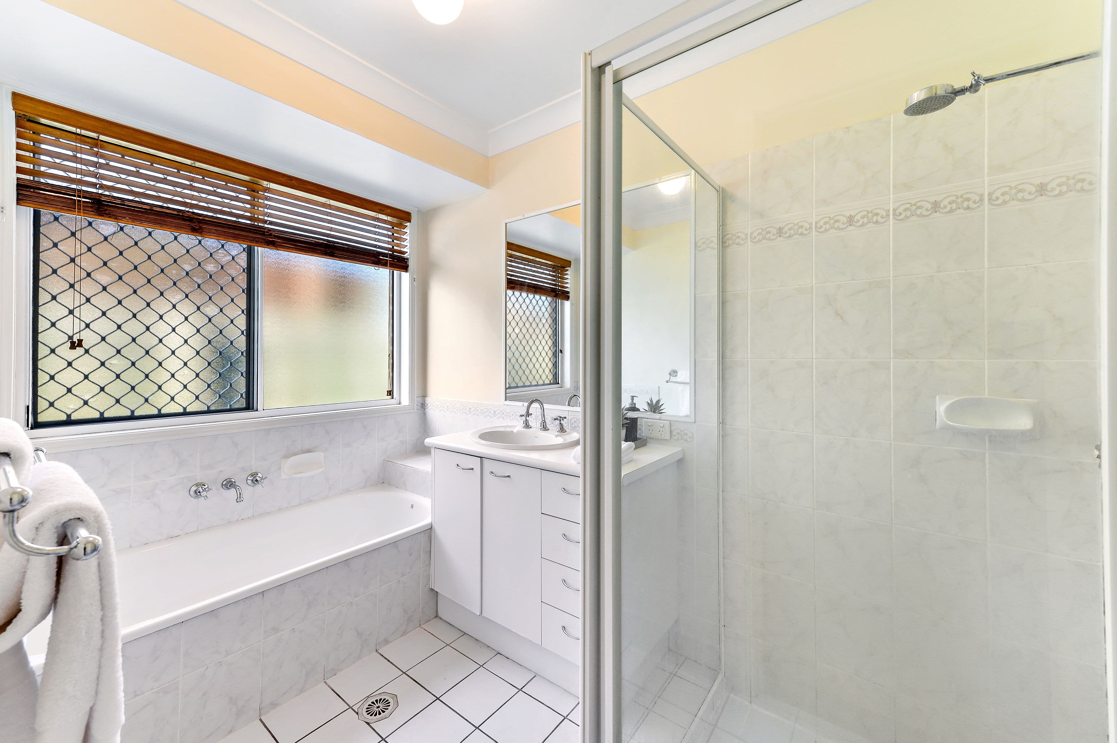8 Nautilus Court, NEWPORT QLD 4020, Newport - Thumbnail 7