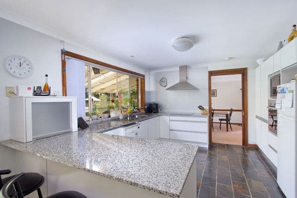 30 Winchcombe Place, CASTLE HILL NSW 2154, Castle Hill - Thumbnail 3