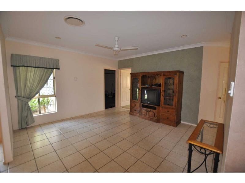 57 Caledonian Drive, BEACONSFIELD QLD 4740, Beaconsfield - Thumbnail 2
