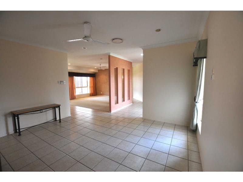 57 Caledonian Drive, BEACONSFIELD QLD 4740, Beaconsfield - Thumbnail 6