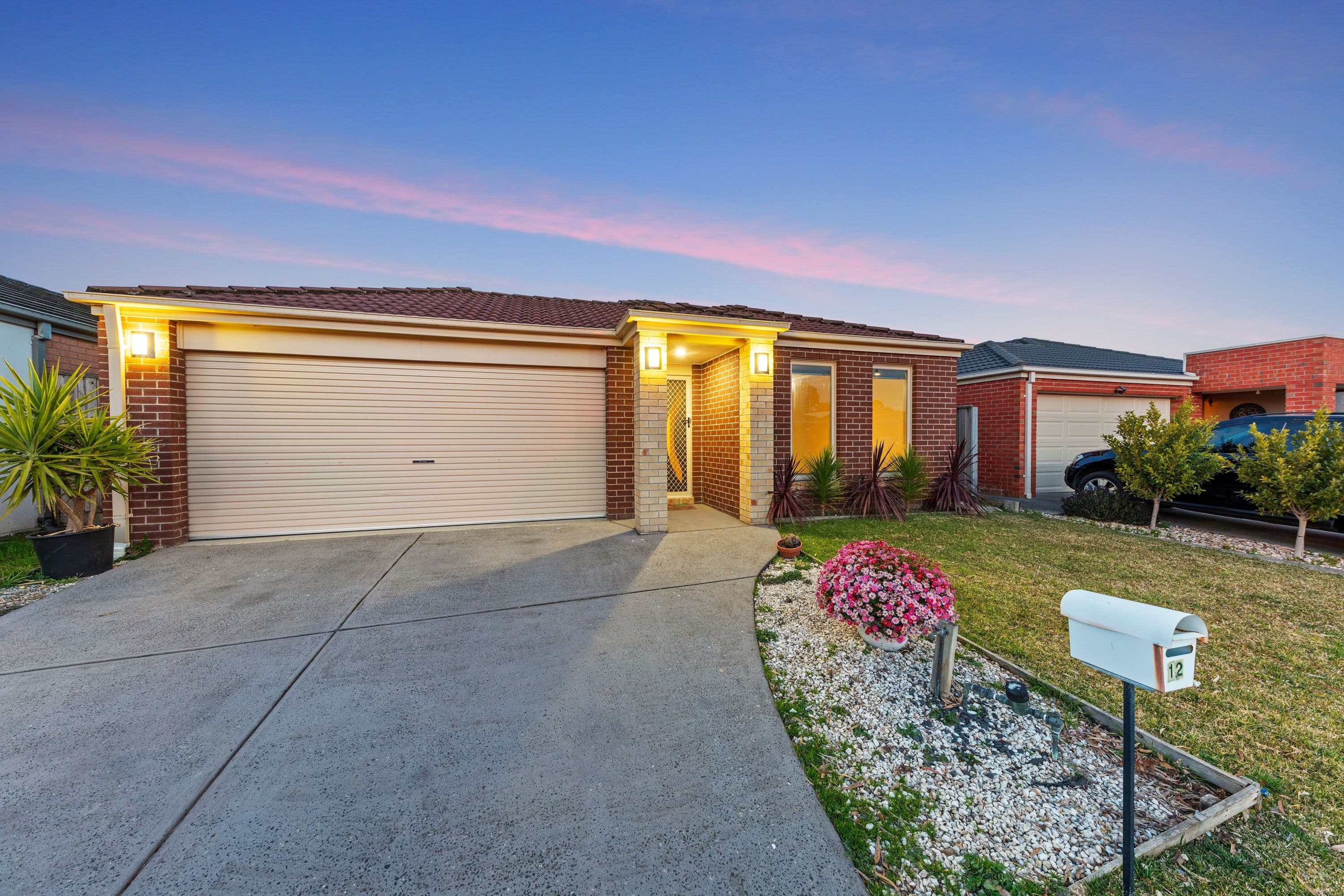 12 Melrose Street, Pakenham VIC 3810, Pakenham - Thumbnail 2