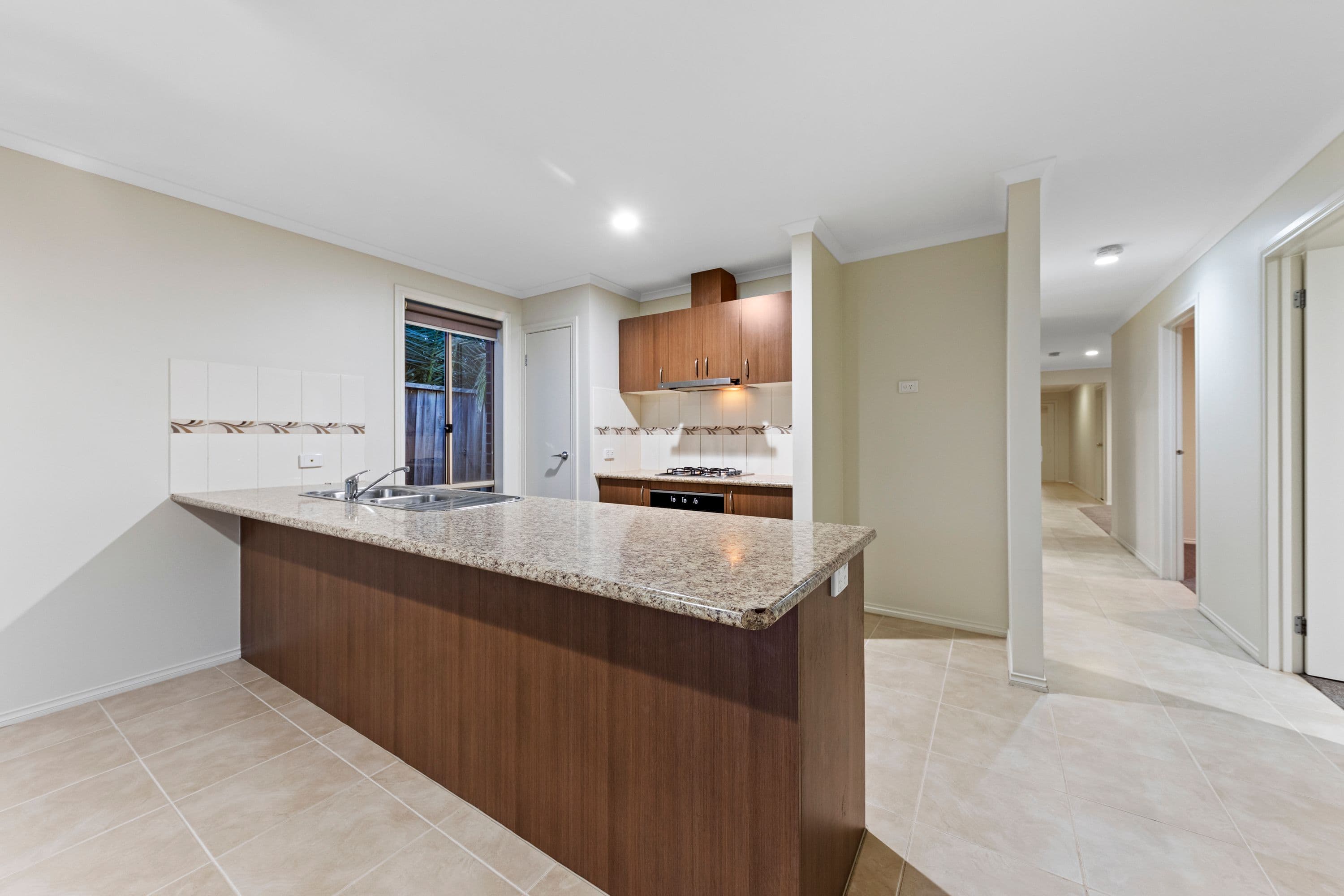 12 Melrose Street, Pakenham VIC 3810, Pakenham - Thumbnail 5