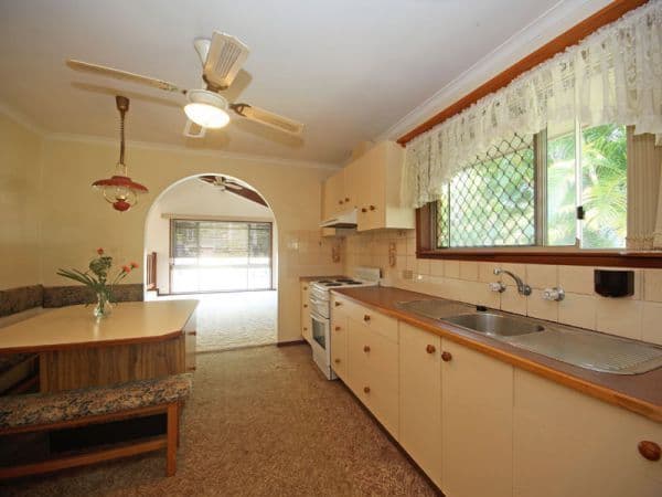 17 Emerald Avenue, DECEPTION BAY QLD 4508, Deception Bay - Thumbnail 5